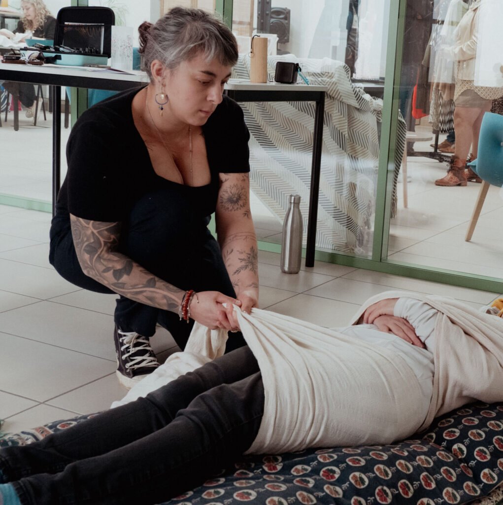 A propos 1 Slow Rebozo- massage bien-être - accompagnement psychoemotionnel